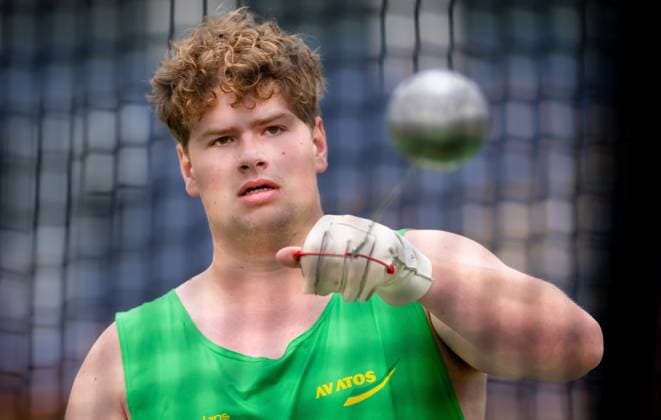 HENGELO - Bas Nolsen in action at the hammer throw final on the second and final day of the Dutch Indoor Athletics Championships at the Fanny Blankers-Koen Stadium. IRIS VAN DEN BROEK ANP xVIxANPxSportx xxANPxIVx 564326314 originalFilename: 564326314.jpg