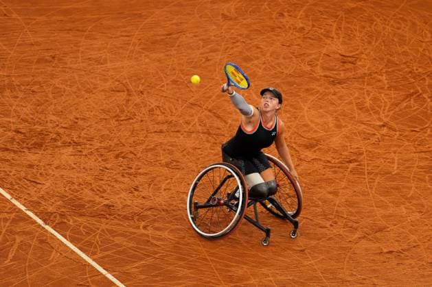 Lizzy de Greef (NED) im Bild am Ball, Aktion, GER, Aniek van Koot vs Lizzy de Greef, Tennis, Hamburg Wheelchair Open WT 500, Finale, 26.07.2026 GER, Aniek van Koot vs Lizzy de Greef, Tennis, Hamburg Wheelchair Open WT 500, Finale, 26.07.2026 Hamburg *** Lizzy de Greef (NED) pictured at the net, in action, GER, Aniek van Koot vs. Lizzy de Greef, Tennis, Hamburg Wheelchair Open WT 500, Final, July 26, 2026, GER, Aniek van Koot vs. Lizzy de Greef, tennis, Hamburg Wheelchair Open WT 500, final, July 26, 2026, Hamburg Copyright: xEibner-Pressefoto MaxxVincenx EP_MVN