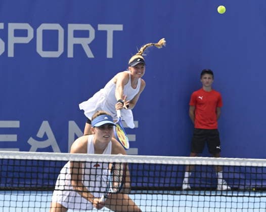 Harriet Dart (up) and Maia Lumsden (down) of Great Britain in action during the match against Lucie Havlickova and Laura Samsonova of Czech Republic within the women s WTA, Tennis Damen 250 Livesport Prague Open 2026 tennis tournament in Prague, Czech Republic, on July 26, 2026. (CTKxPhoto MichalxKrumphanzl) CTKPhotoP2026072602353  CTKPhotoP2026072602353