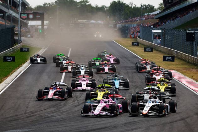 AUTO - FORMULA 2 2026 - BUDAPEST Start of the race 05 LEON Noel (mex), Campos Racing, Dallara F2 2024, action 16 MAINI Kush (ind), ART Grand Prix, Dallara F2 2024, action leads the group during the 9th round of the 2026 FIA Formula 2 Championship from July 24 to 26, 2026 on the Hungaroring, in Mogyorod near Budapest, Hungary - MogyorodHungary  Copyright: xEricxAlonsox