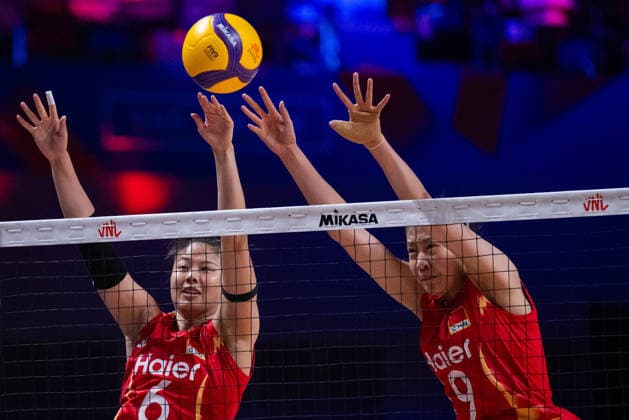 (260726) -- MACAO, July 26, 2026 -- Gong Xiangyu (L) and Wang Aoqian of China compete during the 3rd Place match between China and Italy at the Women s Volleyball Nations League (VNL) 2026 Finals in Macao, south China, July 26, 2026. ) (SP)CHINA-MACAO-VOLLEYBALL-VNL 2026 FINALS-CHN VS ITA CheongxKamxKa 