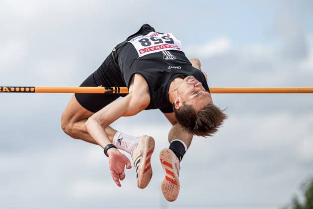 260726 Oliver Ericsson-Sotterman, Upsala IF, tävlar i herrarnas höjdhopp under dag 3 av friidrotts-SM den 26 juli 2026 i Uppsala. *** July 26, 2026: Oliver Ericsson Sotterman of Upsala IF competes in the men’s high jump on Day 3 of the Swedish Track and Field Championships on July 26, 2026, in Uppsala  Copyright: ARONxBROMAN BB260726AM016