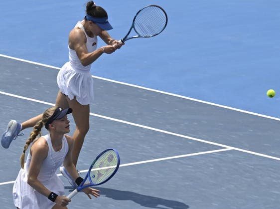 Harriet Dart (left) and Maia Lumsden (right) of Great Britain in action during the match against Lucie Havlickova and Laura Samsonova of Czech Republic within the women s WTA, Tennis Damen 250 Livesport Prague Open 2026 tennis tournament in Prague, Czech Republic, on July 26, 2026. (CTKxPhoto MichalxKrumphanzl) CTKPhotoP2026072602484  CTKPhotoP2026072602484