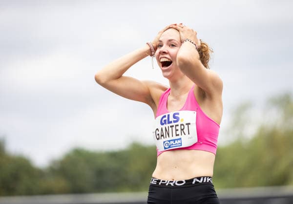 Deutsche Leichtathletik-Meisterschaften; Bochum-Wattenscheid, 26.07.2026 Dorothea Gantert (SpVg Laatzen) wird Deutsche Meisterin im Hochsprung der Frauen; Deutsche Leichtathletik-Meisterschaften am 26.07.2026 im Lohrheidestadion in Bochum-Wattenscheid (Nordrhein-Westfalen). *** German Track and Field Championships, Bochum-Wattenscheid, July 26, 2026: Dorothea Gantert of SpVg Laatzen becomes the German champion in the women’s high jump at the German Track and Field Championships on July 26, 2026, at the Lohrheidestadion in Bochum-Wattenscheid, North Rhine-Westphalia Copyright: xBEAUTIFULxSPORTS R.xSchmittx