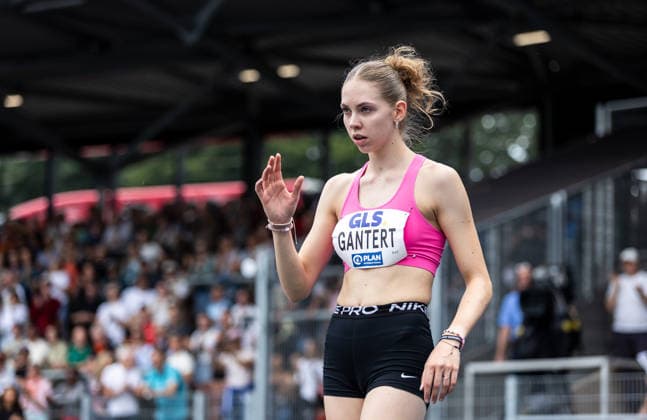 Deutsche Leichtathletik-Meisterschaften; Bochum-Wattenscheid, 26.07.2026 Fokussiert: Dorothea Gantert (SpVg Laatzen) im Hochsprung der Frauen; Deutsche Leichtathletik-Meisterschaften am 26.07.2026 im Lohrheidestadion in Bochum-Wattenscheid (Nordrhein-Westfalen). *** German Track and Field Championships, Bochum-Wattenscheid, July 26, 2026: Dorothea Gantert of SpVg Laatzen focuses on the women’s high jump at the German Track and Field Championships on July 26, 2026, at Lohrheidestadion in Bochum-Wattenscheid, North Rhine-Westphalia Copyright: xBEAUTIFULxSPORTS R.xSchmittx