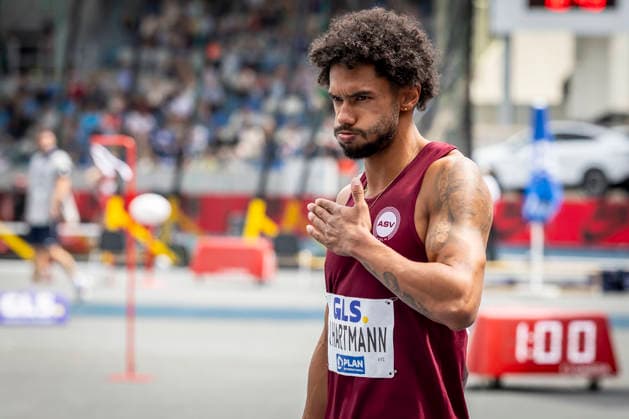 Deutsche Leichtathletik-Meisterschaften; Bochum-Wattenscheid, 26.07.2026 Joshua Hartmann (ASV Köln e.V.) bei der Staffel; Deutsche Leichtathletik-Meisterschaften am 26.07.2026 im Lorheide-Stadion, Bochum-Wattenscheid (Nordrhein-Westfalen). *** German Track and Field Championships, Bochum-Wattenscheid, July 26, 2026: Joshua Hartmann of ASV Köln e.V. competing in the relay at the German Track and Field Championships on July 26, 2026, at Lorheide Stadium in Bochum-Wattenscheid, North Rhine-Westphalia Copyright: xBEAUTIFULxSPORTS LeahxKohringx