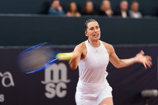 Andrea Petkovic (GER) im Bild am Ball, Aktion, GER, Martina Hingis vs Andrea Petkovic, Tennis, MSC Hamburg Ladies Open WTA, Tennis Damen 250, Showmatch, 26.07.2026 GER, Martina Hingis vs Andrea Petkovic, Tennis, MSC Hamburg Ladies Open WTA 250, Showmatch, 26.07.2026 Hamburg *** Andrea Petkovic (GER) pictured at the net, in action, GER, Martina Hingis vs. Andrea Petkovic, Tennis, MSC Hamburg Ladies Open WTA 250, Exhibition Match, July 26, 2026, GER, Martina Hingis vs. Andrea Petkovic, Tennis, MSC Hamburg Ladies Open WTA 250, Exhibition Match, July 26, 2026, Hamburg Copyright: xEibner-Pressefoto MaxxVincenx EP_MVN