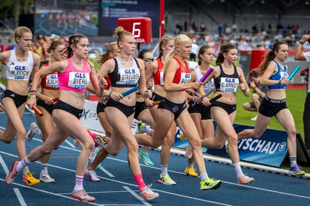 Deutsche Leichtathletik-Meisterschaften; Bochum-Wattenscheid, 26.07.2026 Die Staffeln über 3x800m der weiblichen U20; Deutsche Leichtathletik-Meisterschaften am 26.07.2026 im Lorheide-Stadion, Bochum-Wattenscheid (Nordrhein-Westfalen). *** German Track and Field Championships, Bochum Wattenscheid, July 26, 2026. The women’s U20 3x800m relay at the German Track and Field Championships on July 26, 2026, at Lorheide Stadium, Bochum-Wattenscheid, North Rhine-Westphalia Copyright: xBEAUTIFULxSPORTS LeahxKohringx