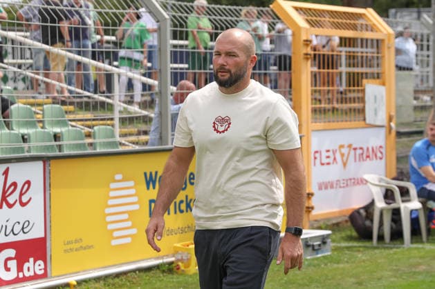 26.07.2026, xtgx, Fussball Regionalliga Nordost, BSG Chemie Leipzig - SV Babelsberg 03 emspor, v.l. Michael Braune (Babelsberg, Trainer) Portrait, Portraet, Einzelbild (DFL DFB REGULATIONS PROHIBIT ANY USE OF PHOTOGRAPHS as IMAGE SEQUENCES and or QUASI-VIDEO) Leipzig *** July 26, 2026, xtgx, Northeast Regional Soccer League, BSG Chemie Leipzig vs. SV Babelsberg 03 emspor, from left: Michael Braune (Babelsberg), Coach Portrait, Portrait, Single Image DFL DFB REGULATIONS PROHIBIT ANY USE OF PHOTOGRAPHS AS IMAGE SEQUENCES AND OR QUASI-VIDEO Leipzig