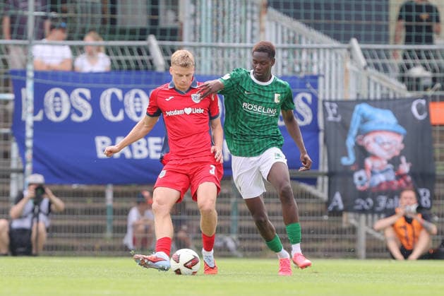 26.07.2026, xtgx, Fussball Regionalliga Nordost, BSG Chemie Leipzig - SV Babelsberg 03 emspor, v.l. Jannis Lang (Babelsberg, 3) Marc Sodji (Chemie Leipzig, 20) Zweikampf, Duell, Kampf, tackle (DFL DFB REGULATIONS PROHIBIT ANY USE OF PHOTOGRAPHS as IMAGE SEQUENCES and or QUASI-VIDEO) Leipzig *** July 26, 2026, xtgx, Northeast Regional League Soccer, BSG Chemie Leipzig vs. SV Babelsberg 03 emspor, from left: Jannis Lang (Babelsberg), 3 Marc Sodji, Chemie Leipzig, 20: Tackle, duel, battle, DFL and DFB regulations prohibit any use of photographs as image sequences and or quasi-video, Leipzig
