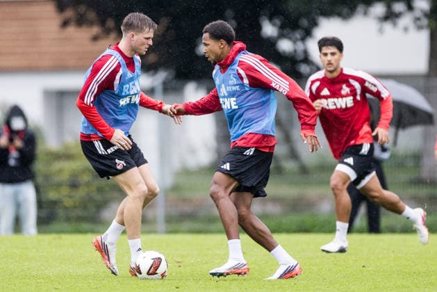 ST. JOHANN IN TIROL, AUSTRIA - JULY 26: Marius Buelter (Bülter, Bulter, 1. FC Koeln, 30) controls the ball against Marius Buelter (Bülter, Bulter, 1. FC Koeln, 30) during a training session at trainings camp in Kitzbuehel of season 2026 27 at Koasastadion on July 26, 2026 in St. Johann in Tirol, Austria. Austria Copyright: xSteffiexWunderlx