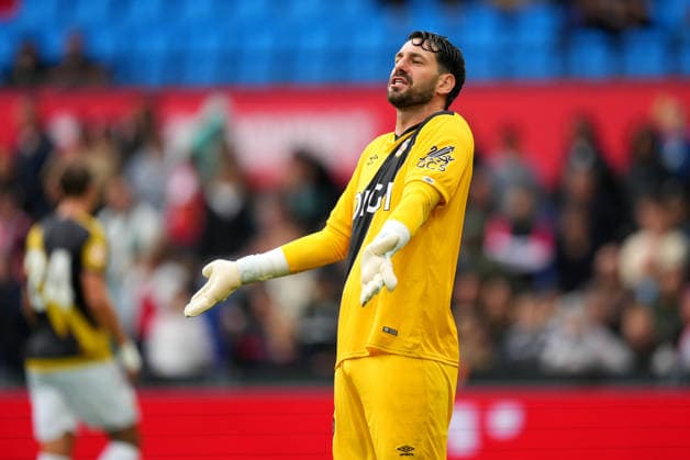 Club Friendly: Feyenoord Rotterdam v Rayo Vallecano Rotterdam - Goalkeeper Augusto Batalla of Rayo Vallecano during a friendly in preperation of the 2026 2027 season. The match is set between Feyenoord Rotterdam and Rayo Vallecano at De Kuip on 26 July 2026 in Rotterdam, The Netherlands. Copyright: xYannickxVerhoevenx