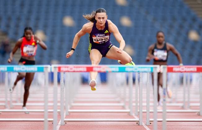 HENGELO - Nadine Visser in action in the 100m hurdles, on the second and final day of the Dutch Indoor Athletics Championships at the Fanny Blankers-Koen Stadium. IRIS VAN DEN BROEK ANP xVIxANPxSportx xxANPxIVx 564334516 originalFilename: 564334516.jpg
