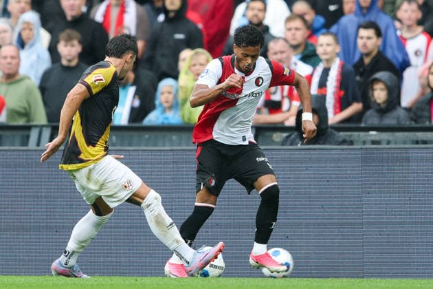 2026-07-26 Feyenoord v Rayo Vallecano - Pre Season Friendly ROTTERDAM, NETHERLANDS - JULY 26: Goncalo Borges of Feyenoord is challenged by Andrei Ratiu of Rayo Vallecano during the Pre Season Friendly match between Feyenoord and Rayo Vallecano at Stadion Feijenoord on July 26, 2026 in Rotterdam, Netherlands. Rotterdam Stadion Feijenoord Netherlands Content not available for redistribution in The Netherlands directly or indirectly through any third parties. Copyright: xHansxvanxderxValkx