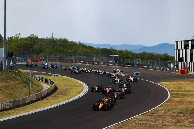 F1 - HUNGARIAN GRAND PRIX 2026 Start 03 VERSTAPPEN Max (nld), Red Bull Racing Ford RB22, action 44 HAMILTON Lewis (gbr), Scuderia Ferrari SF-26, action 01 NORRIS Lando (gbr), McLaren F1 Team MCL40, action 81 PIASTRI Oscar (aus), McLaren F1 Team MCL40, action during the Formula 1 Hungarian Grand Prix 2026, 11th round of the 2026 Formula One World Championship, WM, Weltmeisterschaft from July 24 to 26, 2026 on the Hungaroring, in Mogyorod near Budapest, Hungary -  Copyright: xANTONINxVINCENTx