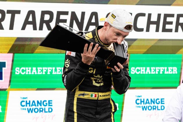 GER, DTM, 9. & 10. Lauf, Motorsport Arena Oschersleben 26.07.2026, Motorsport Arena, Oschersleben, GER, DTM, 9. & 10. Lauf, Motorsport Arena Oschersleben Podium: Sieger Mirko Bortolotti, TGI Team by GRT Â Foto: Alexander Trienitz Oschersleben Motorsport Arena Sachsen-Anhalt Deutschland *** GER, DTM, Round 9 of 10, Motorsport Arena Oschersleben, July 26, 2026, Motorsport Arena, Oschersleben, GER, DTM, Round 9 of 10, Motorsport Arena Oschersleben Podium Winner Mirko Bortolotti, TGI Team by GRT Photo by Alexander Trienitz Oschersleben Motorsport Arena Saxony-Anhalt Germany