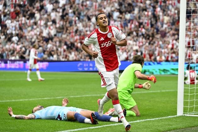 AMSTERDAM - Abdul Ouazane of Ajax with the 2-1 during the friendly match between AFC Ajax and Burnley FC at the Johan Cruijff ArenA on July 26, 2026 in Amsterdam, the Netherlands. OLAF KRAAK ANP Eredivisie 2026 27 xVIxANPxSportx xxANPxIVx 564336667 originalFilename: 564336667.jpg
