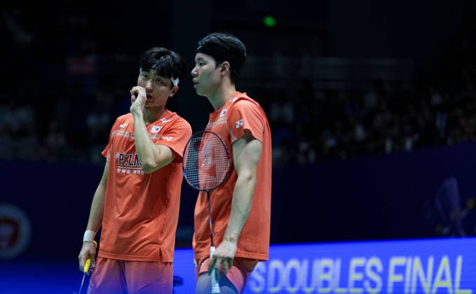 (260726) -- CHANGZHOU, July 26, 2026 -- Kim Won Ho (L) Seo Seung Jae communicate during the men s doubles final match between Fajar Alfian Muhammad Shohibul Fikri of Indonesia and Kim Won Ho Seo Seung Jae of South Korea at the China Open 2026 badminton tournament in Changzhou, east China s Jiangsu Province, July 26, 2026. ) (SP)CHINA-CHANGZHOU-BADMINTON-CHINA OPEN-MEN S DOUBLES-FINAL (CN) SunxFei 