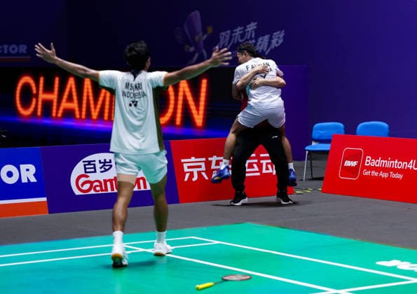 (260726) -- CHANGZHOU, July 26, 2026 -- Fajar Alfian (R up) Muhammad Shohibul Fikri (L) celebrate victory after winning the men s doubles final match between Fajar Alfian Muhammad Shohibul Fikri of Indonesia and Kim Won Ho Seo Seung Jae of South Korea at the China Open 2026 badminton tournament in Changzhou, east China s Jiangsu Province, July 26, 2026. ) (SP)CHINA-CHANGZHOU-BADMINTON-CHINA OPEN-MEN S DOUBLES-FINAL (CN) SunxFei 