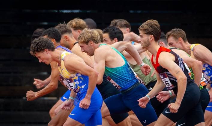 Sport Bilder des Tages HENGELO - Runners during the 1500-meter final, on the second and final day of the Dutch Indoor Athletics Championships at the Fanny Blankers-Koen Stadium. IRIS VAN DEN BROEK ANP xVIxANPxSportx xxANPxIVx 564337124 originalFilename: 564337124.jpg