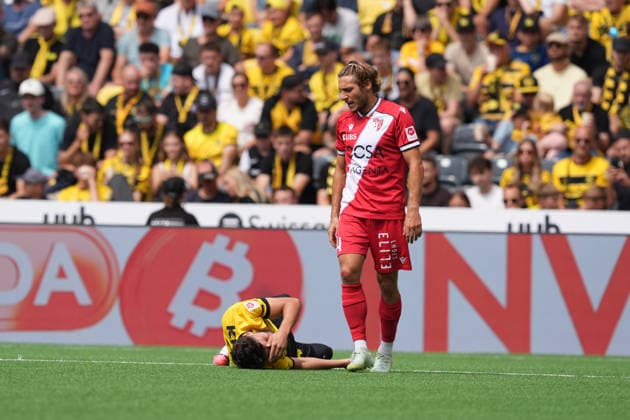 Bern, Switzerland - July 26: Numa Lavanchy (14 SIO) while Jaouen Hadjam (3 YB) lies on the pitch during the Brack Super League match between BSC Young Boys and FC Sion at Stadion Wankdorf on July 26, 2026 in Bern, Switzerland.  Copyright: xKjetilxWaberx xSPPx Sportspressphoto_SPR196942