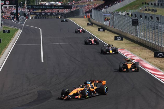 F1 Hungarian Grand Prix 2026 Oscar Piastri and Lando Norris of McLaren during the Formula 1 Hungarian Grand Prix at Hungaroring in Budapest, Hungary on July 26, 2026. Budapest Hungary  Copyright: xJakubxPorzyckix originalFilename:porzycki-f1hungar260726_npDjm.jpg