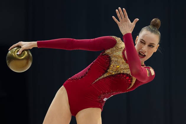 Deutsche Meisterschaften in der Rhythmische Sportgymnastik 2026, Gerätefinals Darja Varfolomeev (TSV Schmiden) mit dem Ball. Deutsche Meisterschaften in der Rhythmische Sportgymnastik, Gerätefinals, Einzel, am 26. Juli 2026 in der ZAG-Arena in Hannover., Hannover Niedersachsen Deutschland ZAG Arena *** 2026 German Rhythmic Gymnastics Championships, Apparatus Finals: Darja Varfolomeev (TSV Schmiden) with the ball. German Rhythmic Gymnastics Championships, Apparatus Finals, Individual, on July 26, 2026, at the ZAG Arena in Hanover, Hanover, Lower Saxony, Germany, ZAG Arena