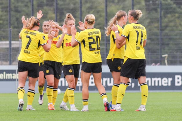 26.07.2026, xgrfx, Fussball Testspiel Frauen , Borussia Dortmund - SC Heerenveen v.l. Tor, Ramona Maier zum 2:0 (Borussia Dortmund) (DFL DFB REGULATIONS PROHIBIT ANY USE OF PHOTOGRAPHS as IMAGE SEQUENCES and or QUASI-VIDEO) Trainingsgelände Hohenbuschei *** July 26, 2026, xgrfx, Women’s Soccer Friendly Match, Borussia Dortmund vs. SC Heerenveen, goal, Ramona Maier scores the 2–0 goal for Borussia Dortmund. DFL and DFB regulations prohibit any use of photographs as image sequences and or quasi-video. Hohenbuschei Training Ground