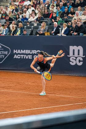 Tennis I Damen I Saison 2026 I MSC Hamburg Ladies Open WTA250 I 26.07.2026 Aufschlag, Serve, Angabe Anna Bondar (HUN) im Finalspiel *** Tennis I Women I 2026 Season I MSC Hamburg Ladies Open WTA250 I July 26, 2026 Serve by Anna Bondar (HUN) in the final Copyright: xLobeca Björn-OlexKehmx