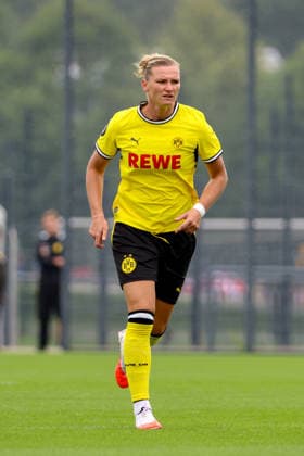 Dortmund, Deutschland: 26.07.2026 - Testspiel - BVB Frauen vs. SC Heerenveen Frauen Im Bild: Alexandra Popp (BVB) *** Dortmund, Germany, July 26, 2026: Friendly match between BVB Women and SC Heerenveen Women. Pictured: Alexandra Popp (BVB) Copyright: HMBxMedia MadeleinexFantini
