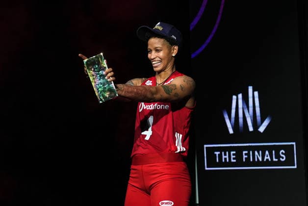Turkiye win 2nd Women’s Nations League title with victory over Brazil MACAO, CHINA - JULY 26: Melissa Vargas (4) of Turkiye receives the MVP award of VNL after winning the 2026 FIVB Volleyball Nations League (VNL) women s final match against Brazil at the East Asian Games Dome in Macao, China, on July 26, 2026. Turkiye’s national women’s volleyball team defeated Brazil 3-1 in the 2026 FIVB Volleyball Nations League final to win the tournament for the second time in their history. Dilara Irem Sancar Anadolu Macao China. Editorial use only. Please get in touch for any other usage.  Copyright: x2026xAnadoluxDilaraxIremxSancarx