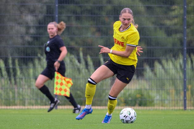 Dortmund, Deutschland: 26.07.2026 - Testspiel - BVB Frauen vs. SC Heerenveen Frauen Im Bild: Annika Enderle (BVB) *** Dortmund, Germany, July 26, 2026: Friendly match between BVB Women and SC Heerenveen Women. Pictured: Annika Enderle, BVB Copyright: HMBxMedia MadeleinexFantini