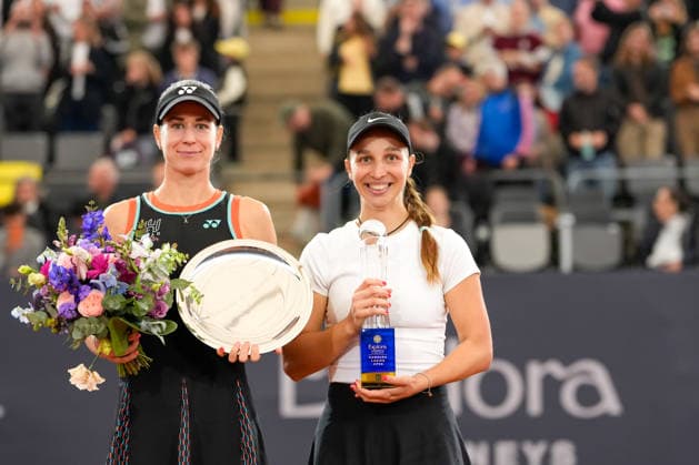 MSC Hamburg Ladies Open - Day 7 Anna Bondar of Hungary poses with the runner-up trophy alongside Tamara Korpatsch of Germany, who holds the winner s trophy, following the Singles Final at the 2026 MSC Hamburg Ladies Open Women s tennis tournament at Am Rothenbaum in Hamburg, Germany. Hamburg Hamburg Germany  Copyright: xOwenxHammondx originalFilename:hammond-2026msch260726_np9Gw.jpg