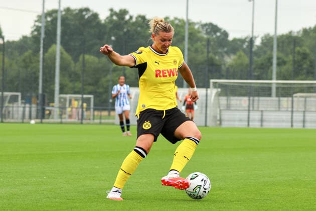Dortmund, Deutschland: 26.07.2026 - Testspiel - BVB Frauen vs. SC Heerenveen Frauen Im Bild: Alexandra Popp (BVB) *** Dortmund, Germany, July 26, 2026: Friendly match between BVB Women and SC Heerenveen Women. Pictured: Alexandra Popp (BVB) Copyright: HMBxMedia MadeleinexFantini