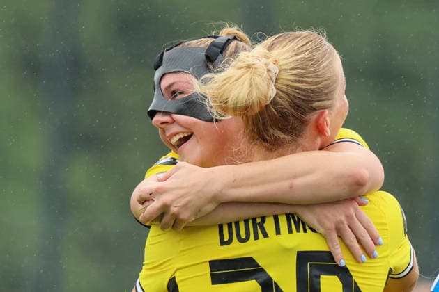Dortmund, Deutschland: 26.07.2026 - Testspiel - BVB Frauen vs. SC Heerenveen Frauen Im Bild: v.li. Torschützin Ramona Maier (BVB) macht das Tor zum 2:0 für Dortmund und jubelt mit Ann-Sophie Vogel (BVB) *** Dortmund, Germany, July 26, 2026: Friendly match: BVB Women vs. SC Heerenveen Women. Pictured, from left: Goal scorer Ramona Maier (BVB) scores the goal to make it 2–0 for Dortmund and celebrates with Ann Sophie Vogel (BVB). Copyright: HMBxMedia MadeleinexFantini