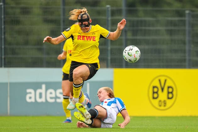 Sport Bilder des Tages Dortmund, Deutschland: 26.07.2026 - Testspiel - BVB Frauen vs. SC Heerenveen Frauen Im Bild: v.li. Ramona Maier (BVB) *** Dortmund, Germany, July 26, 2026: Friendly match between BVB Women and SC Heerenveen Women. Pictured, from left: Ramona Maier (BVB) Copyright: HMBxMedia MadeleinexFantini