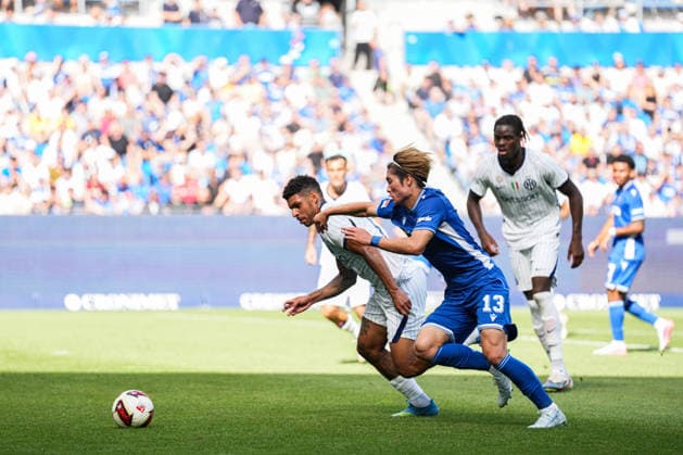 Freundschaftsspiel: Karlsruher SC vs FC Internazionale Milano, 26.07.2026 Zweikampf zwischen Luis Henrique (FC Internaziolane Milano, 11) und Shio Fukuda (Karlsruher SC, 13) Freundschaftsspiel: Karlsruher SC vs FC Internazionale Milano, BBBank Wildpark Karlsruhe, 26.07.2026 DFB DFL REGULATIONS PROHIBIT ANY USE OF PHOTOGRAPHS AS IMAGE SEQUENCES AND OR QUASI-VIDEO. *** Friendly Match: Karlsruher SC vs. FC Internazionale Milano, July 26, 2026. A tackle between Luis Henrique (FC Internazionale Milano, No. 11) and Shio Fukuda (Karlsruher SC, No. 13). Friendly Match: Karlsruher SC vs. FC Internazionale Milano, BBBank Wildpark Karlsruhe, July 26, 2026 DFB and DFL regulations prohibit any use of photographs as image sequences and or quasi-video Copyright: xBEAUTIFULxSPORTS Boscox