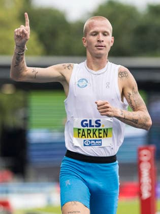 Deutsche Leichtathletik-Meisterschaften; Bochum-Wattenscheid, 26.07.2026 Robert Farken (SG Motor Gohlis-Nord Leipzig) gewinnt die 1500m; Deutsche Leichtathletik-Meisterschaften am 26.07.2026 im Lorheide-Stadion, Bochum-Wattenscheid (Nordrhein-Westfalen). *** German Track and Field Championships, Bochum Wattenscheid, July 26, 2026. Robert Farken of SG Motor Gohlis Nord Leipzig wins the 1,500-meter race at the German Track and Field Championships on July 26, 2026, at Lorheide Stadium, Bochum-Wattenscheid, North Rhine-Westphalia Copyright: xBEAUTIFULxSPORTS AxelxKohringx