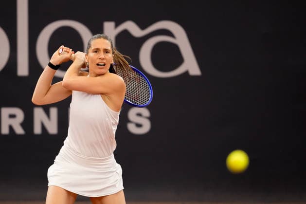 MSC Hamburg Ladies Open - Day 7 Andrea Petkovic of Germany plays during an exhibition match against Martina Hingis of Switzerland at the 2026 MSC Hamburg Ladies Open women s tennis tournament at Am Rothenbaum in Hamburg, Germany. Hamburg Hamburg Germany  Copyright: xOwenxHammondx originalFilename:hammond-2026msch260726_np6Fo.jpg