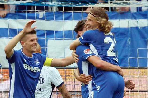 26.07.2026, xrekx, Fussball Testspiel, Karlsruher SC - Inter Mailand v.l. Torjubel nach dem Tor zum celebrating the goal celebrate 1:0 durch Tim Civeja (Karlsruher SC) mit Marvin Wanitzek (Karlsruher SC) Moritz Broschinski (Karlsruher SC) (DFL DFB REGULATIONS PROHIBIT ANY USE OF PHOTOGRAPHS as IMAGE SEQUENCES and or QUASI-VIDEO) Karlsruhe *** July 26, 2026, xrekx, Soccer Friendly Match, Karlsruher SC vs. Inter Milan – Goal celebration after Tim Civeja’s 1–0 goal for Karlsruher SC, featuring Marvin Wanitzek and Moritz Broschinski. Karlsruher SC. DFL and DFB regulations prohibit any use of photographs as image sequencesENCES and or QUASI-VIDEO, Karlsruhe