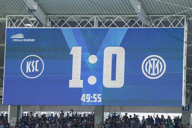 Freundschaftsspiel: Karlsruher SC vs FC Internazionale Milano, 26.07.2026 Anzeigetafel nach dem 1:0 durch Tim Civeja (Karlsruher SC, 23) Freundschaftsspiel: Karlsruher SC vs FC Internazionale Milano, BBBank Wildpark Karlsruhe, 26.07.2026 DFB DFL REGULATIONS PROHIBIT ANY USE OF PHOTOGRAPHS AS IMAGE SEQUENCES AND OR QUASI-VIDEO. *** Friendly Match: Karlsruher SC vs. FC Internazionale Milano, July 26, 2026 Scoreboard after Tim Civeja’s 1–0 goal for Karlsruher SC, 23 Friendly Match: Karlsruher SC vs. FC Internazionale Milano, BBBank Wildpark Karlsruhe, July 26, 2026 DFB and DFL regulations prohibit any use of photographs as image sequences and or quasi-video Copyright: xBEAUTIFULxSPORTS Boscox