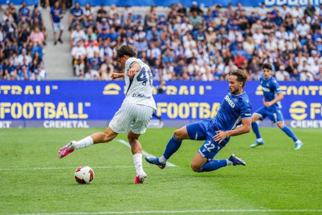 Freundschaftsspiel: Karlsruher SC vs FC Internazionale Milano, 26.07.2026 Mattia Mosconi (FC Internazionale Milano, 48) am Ball während Christoph Kobald (Karlsruher SC, 22) vor dem Ball grätscht Freundschaftsspiel: Karlsruher SC vs FC Internazionale Milano, BBBank Wildpark Karlsruhe, 26.07.2026 DFB DFL REGULATIONS PROHIBIT ANY USE OF PHOTOGRAPHS AS IMAGE SEQUENCES AND OR QUASI-VIDEO. *** Friendly Match: Karlsruher SC vs. FC Internazionale Milano, July 26, 2026. Mattia Mosconi (FC Internazionale Milano, No. 48) has the ball while Christoph Kobald (Karlsruher SC, No. 22) slides in to tackle in front of the ball. Friendly Match: Karlsruher SC vs. FC Internazionale Milano, BBBank Wildpark Karlsruhe, July 26, 2026. DFB and DFL regulations prohibit any use of photographs as image sequences and or quasi-video. Copyright: xBEAUTIFULxSPORTS Boscox