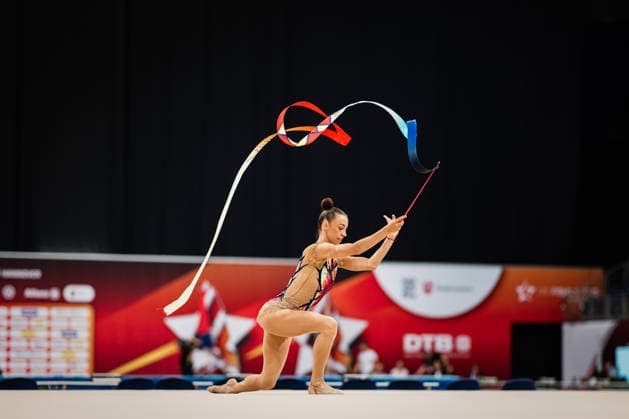 Die Finals 2026 - Rhythmische Sportgymnastik, 26.07.2026 Julia Stavickaja - Bremen 1860 (Band); Die Finals 2026 - Rhythmische Sportgymnastik am 26.07.2026 in der ZAG-Arena, Hannover *** The 2026 Rhythmic Gymnastics Finals, July 26, 2026, Julia Stavickaja, Bremen 1860, Ribbon The 2026 Rhythmic Gymnastics Finals on July 26, 2026, at the ZAG Arena, Hanover Copyright: xBEAUTIFULxSPORTS Tonhäuserx