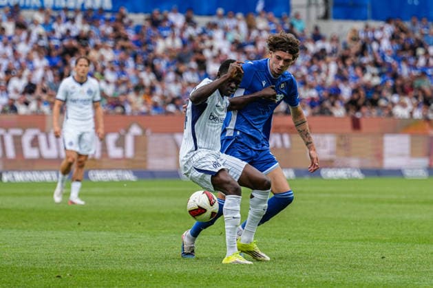 Freundschaftsspiel: Karlsruher SC vs FC Internazionale Milano, 26.07.2026 Zweikampf zwischen Gabriele Re Cecconi (FC Internaziolane Milano, 24) und Moritz Broschinski (Karlsruher SC, 9) Freundschaftsspiel: Karlsruher SC vs FC Internazionale Milano, BBBank Wildpark Karlsruhe, 26.07.2026 DFB DFL REGULATIONS PROHIBIT ANY USE OF PHOTOGRAPHS AS IMAGE SEQUENCES AND OR QUASI-VIDEO. *** Friendly Match: Karlsruher SC vs. FC Internazionale Milano, July 26, 2026. A tackle between Gabriele Re Cecconi (FC Internazionale Milano, No. 24) and Moritz Broschinski (Karlsruher SC, No. 9). Friendly Match: Karlsruher SC vs. FC Internazionale Milano, BBBank Wildpark Karlsruhe, July 26, 2026 DFB and DFL regulations prohibit any use of photographs as image sequences and or quasi-video Copyright: xBEAUTIFULxSPORTS Boscox