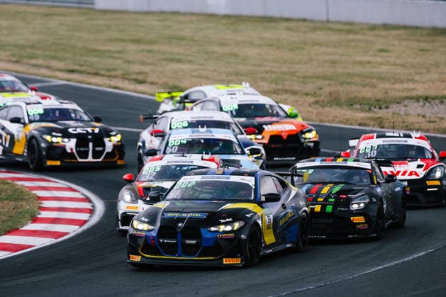 ADAC GT4 Germany, 5. + 6. Rennen Oschersleben 2026 51 BMW M4 GT4 Evo, FK Performance Motorsport: Gabriele Piana, Benjamin Sylvestersson, 04 Aston Martin Vantage AMR GT4 Evo, EastSide Motorsport: Jan Philipp Springob, Philipp Gogollok - picture by Gruppe C Photography Oschersleben Oschersleben Sachsen-Anhalt Germany Copyright: xGruppexCxPhotographyx