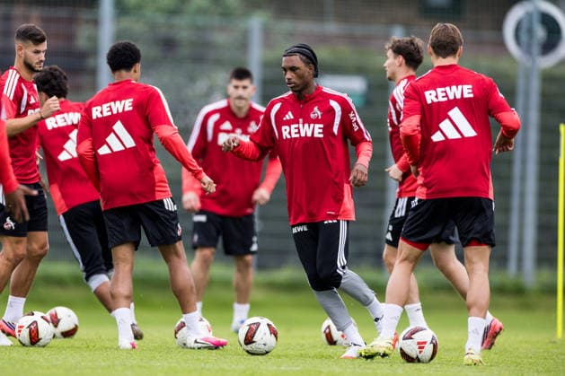 ST. JOHANN IN TIROL, AUSTRIA - JULY 26: Reigan Heskey (1. FC Koeln, 11) controls the ball during a training session at trainings camp in Kitzbuehel of season 2026 27 at Koasastadion on July 26, 2026 in St. Johann in Tirol, Austria. Austria Copyright: xSteffiexWunderlx