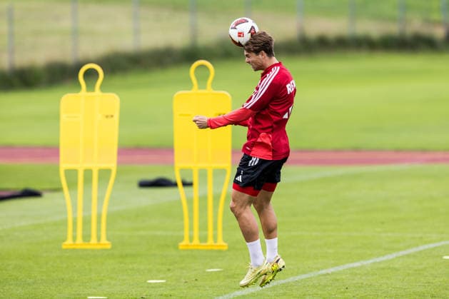 ST. JOHANN IN TIROL, AUSTRIA - JULY 26: Joel Schmied (1. FC Koeln, 2) controls the ball via header during a training session at trainings camp in Kitzbuehel of season 2026 27 at Koasastadion on July 26, 2026 in St. Johann in Tirol, Austria. Austria Copyright: xSteffiexWunderlx