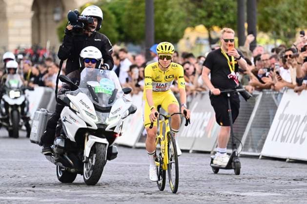 Tour de France 2026 Stage 21 PARIS CHAMPS-ELYSEES, FRANCE - JULY 26 : Pogacar Tadej (SLO) of UAE Team Emirates - XRG during stage 21 of the 113rd edition of Tour de France an UCI World Tour 2.UWT cycling road race stage for Men Elite of 130 km with start in Thoiry and finish in Paris Champs-Elysees on July 26, 2026 in Paris Champs-Elysees, France, 26 07 2026 Paris Champs-Elysees France  Copyright: xPeterxDexVoechtx