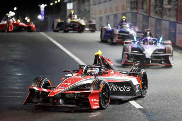 July 26, 2026, Tokyo, Japan: Racers in action during the Formula E Tokyo E-Prix, round 15 of the 2025Ã¢â‚¬2026 ABB FIA Formula E World Championship, WM, Weltmeisterschaft on the temporary street circuit around the Tokyo Big Sight convention center in Tokyo. Tokyo Japan - ZUMAm191 20260726_aap_m191_080 Copyright: xRodrigoxReyesxMarinx