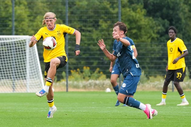 Sonntag, 26.07.2026 Saison 2026 2027 Testspiel, Freundschaftsspiel im BVB Fußballpark Hohenbuschei, Dortmund, Germany. BV Borussia Dortmund U23 - Jong FC Utrecht. Luke Fahrenhorst (BVB) *** Sunday, July 26, 2026 2026–2027 Season Preseason Match, Friendly Match at BVB Fußballpark Hohenbuschei, Dortmund, Germany BV Borussia Dortmund U23 vs. Jong FC Utrecht Luke Fahrenhorst BVB